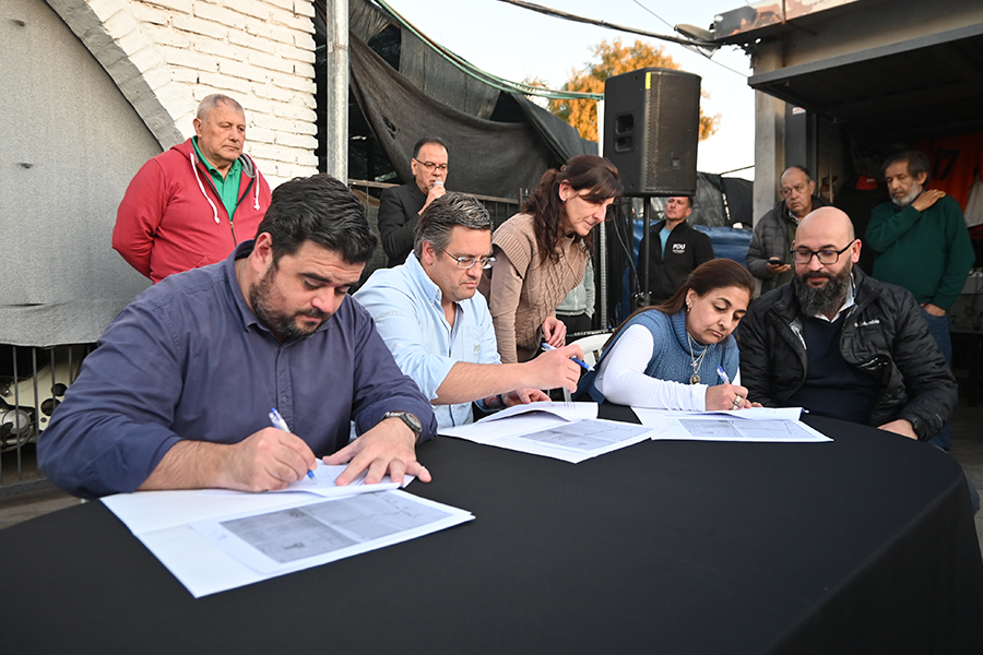 Firma convenio tripartito