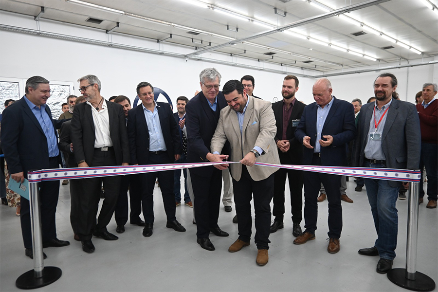 Inauguración de la fábrica Silexis Uuguay